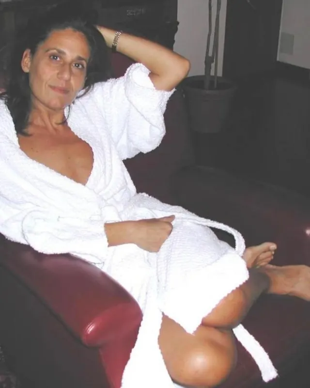 Lourdes, 56 ans, plan cul à Bagnoles de l'Orne Normandie