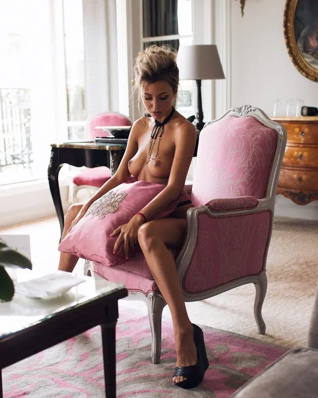 Sixtine, 24 ans, plan cul à Pexiora
